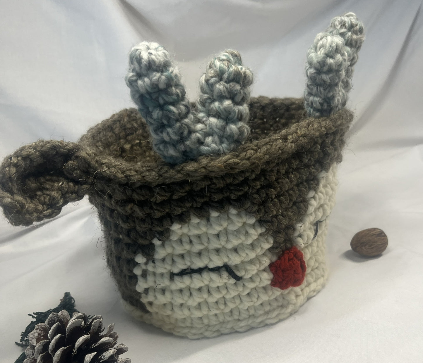 Reindeer basket