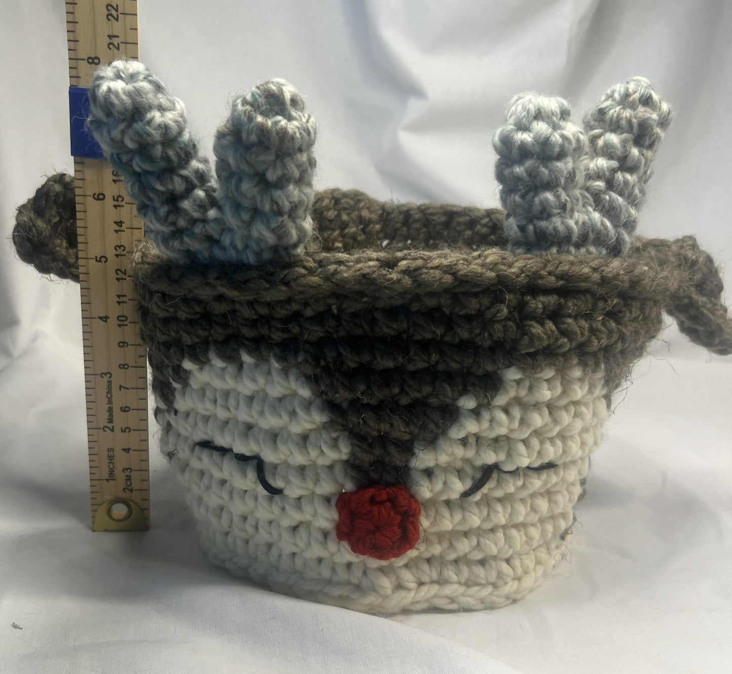 Reindeer basket